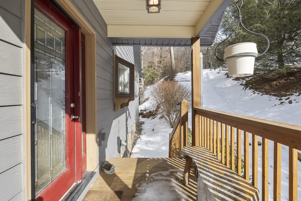 Photo of Patio Balcony in Wolf Laurel