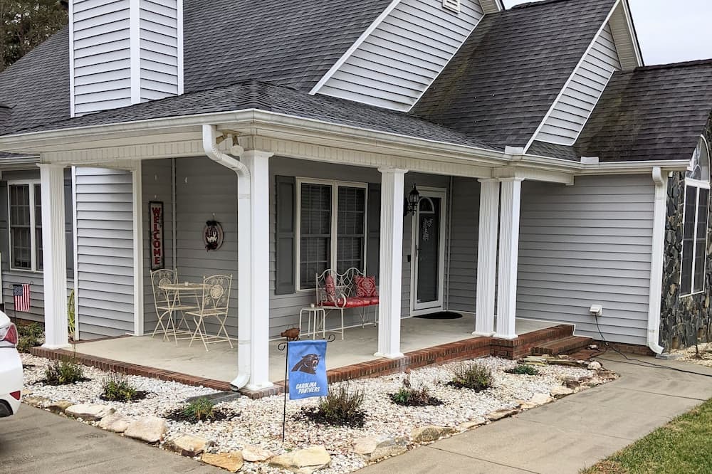 Photo of Outdoor in Graham