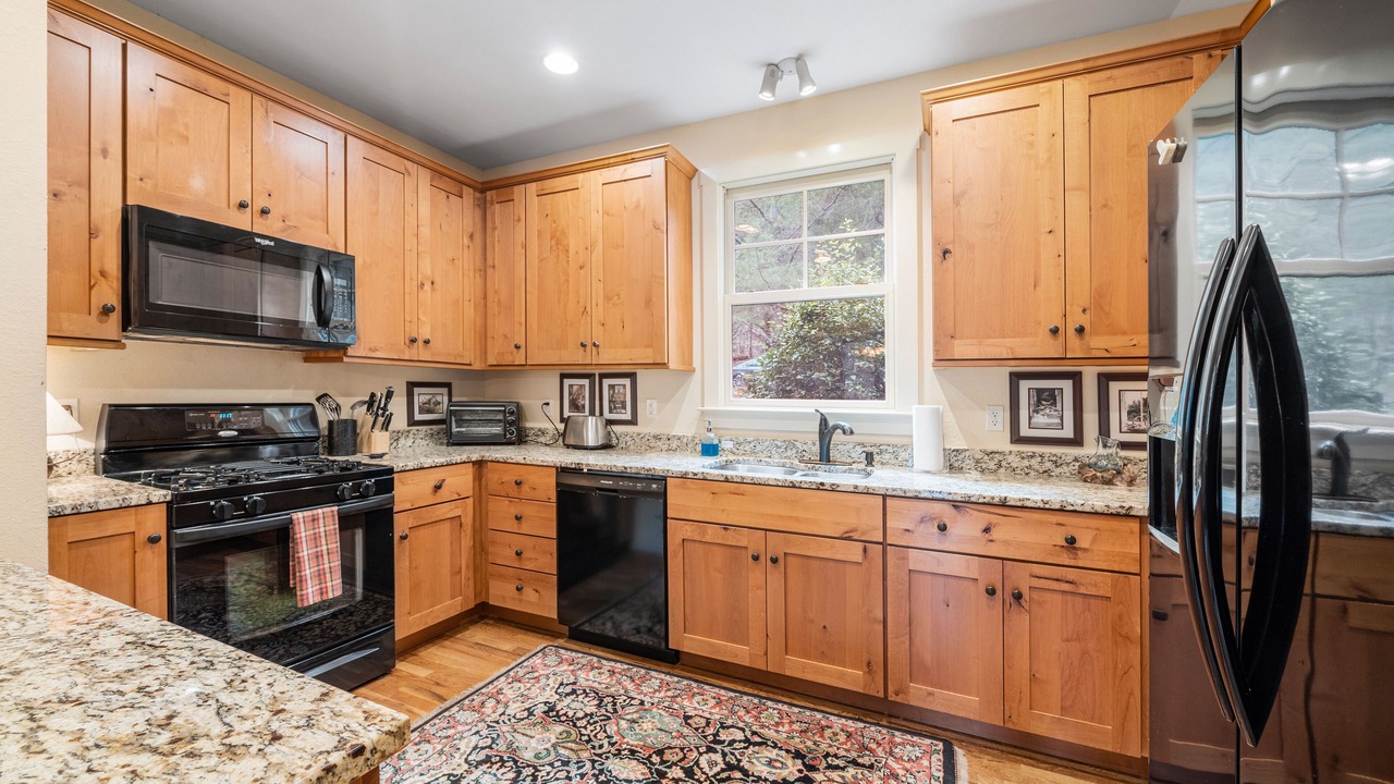 Photo of Kitchen in Bear Lake Reserve
