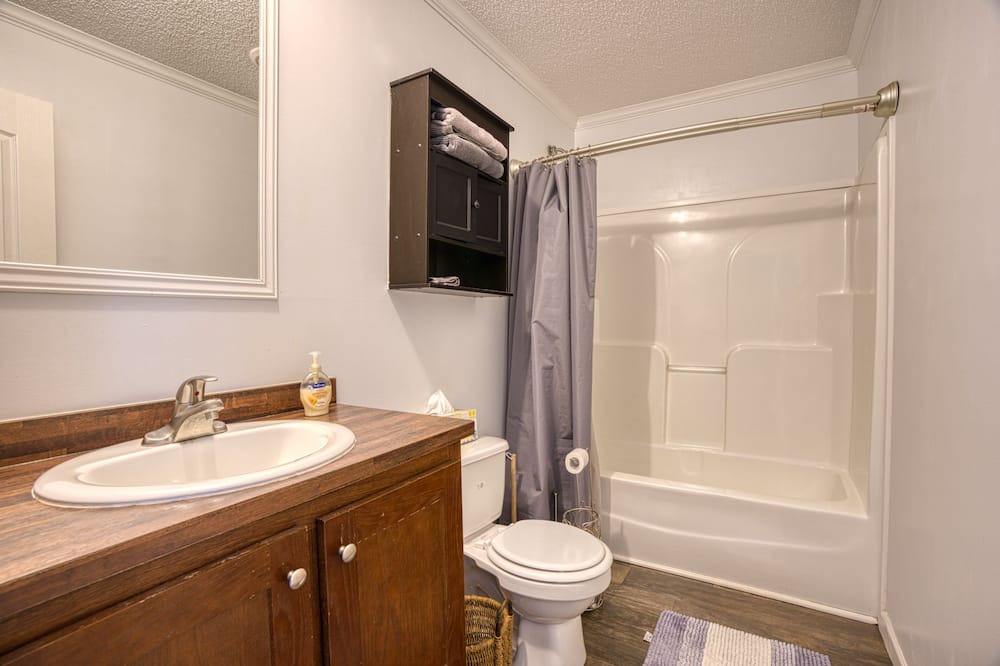 Photo of Bathroom in Wise