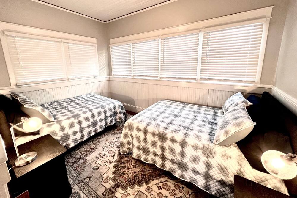 Photo of Bedroom in Jonesville