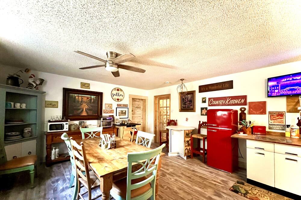 Photo of Kitchen in Gerton