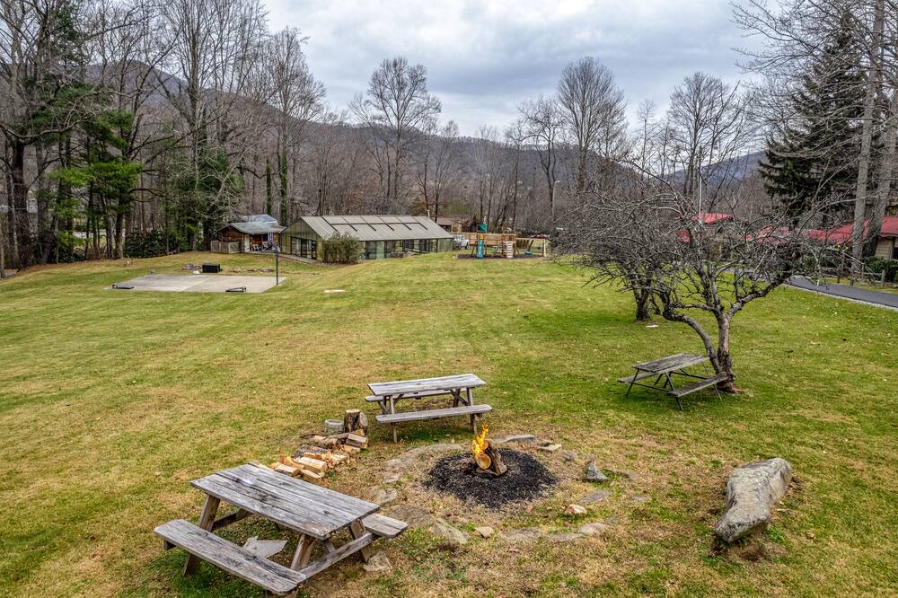 Photo of Others in Maggie Valley
