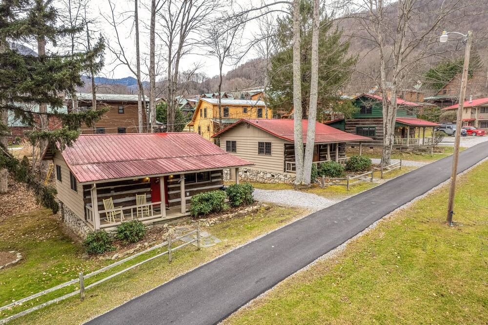 Photo of Others in Maggie Valley