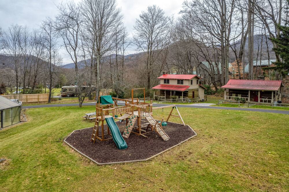 Photo of Others in Maggie Valley