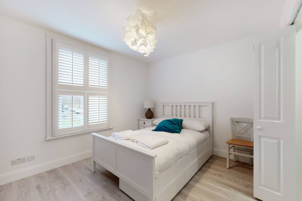 Photo of Bedroom in Canbury