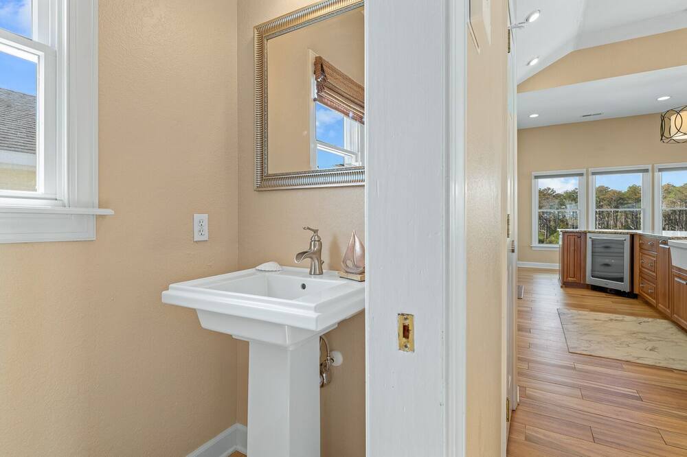 Photo of Bedroom in Manteo