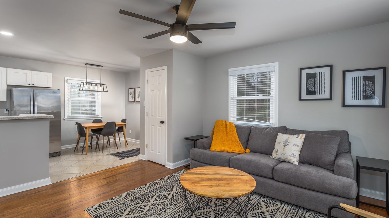 Photo of Livingroom in Greensboro