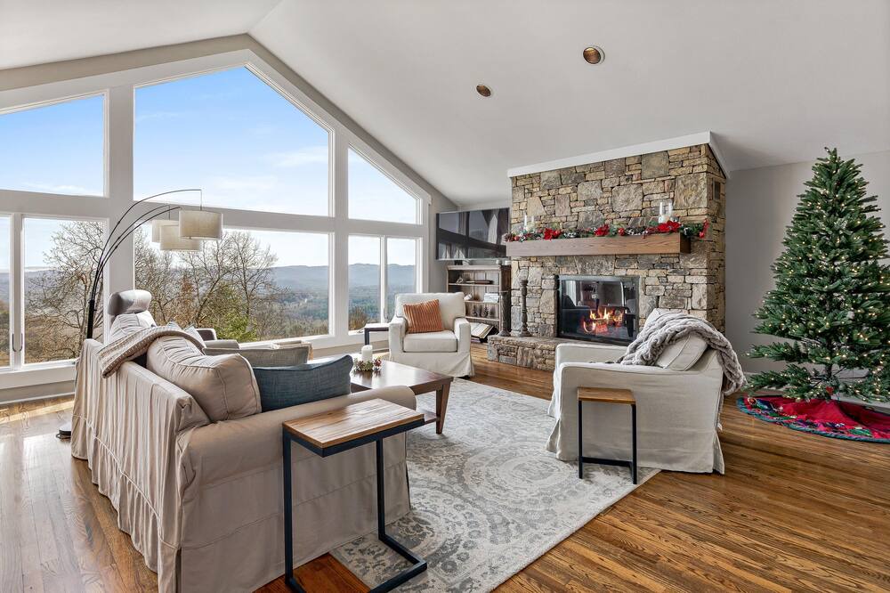 Photo of Livingroom in Laurel Park