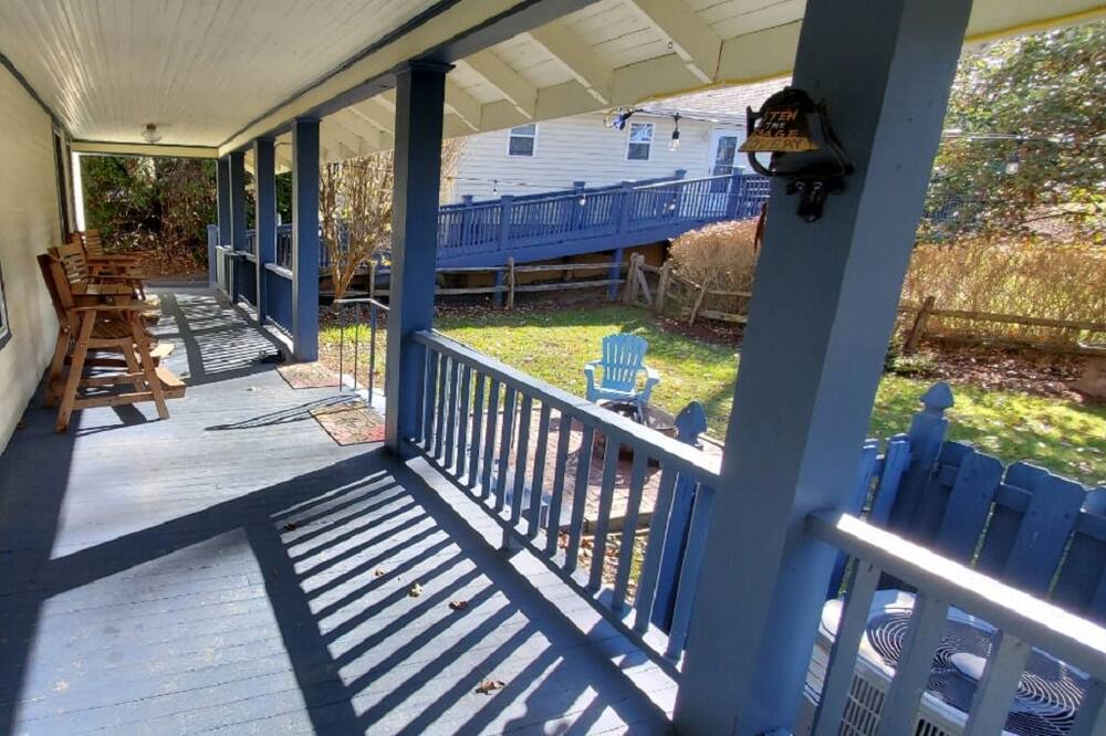 Photo of Patio Balcony in Mars Hill