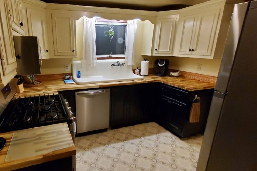 Photo of Kitchen in Mars Hill