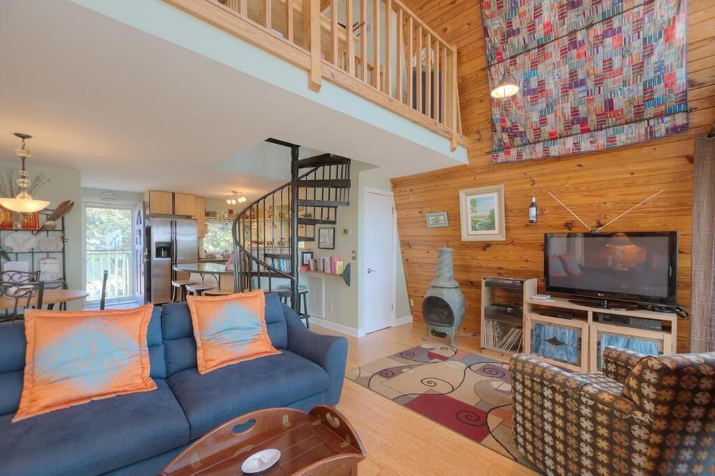 Photo of Livingroom in Tranquil Harbour