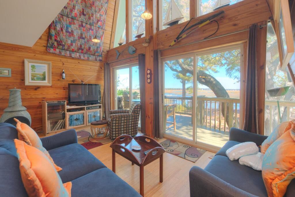 Photo of Livingroom in Tranquil Harbour