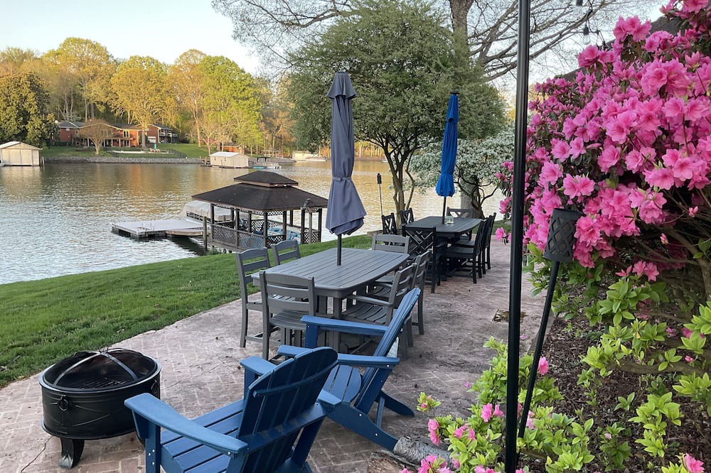 Photo of Outdoor in Dixie - Berryhill
