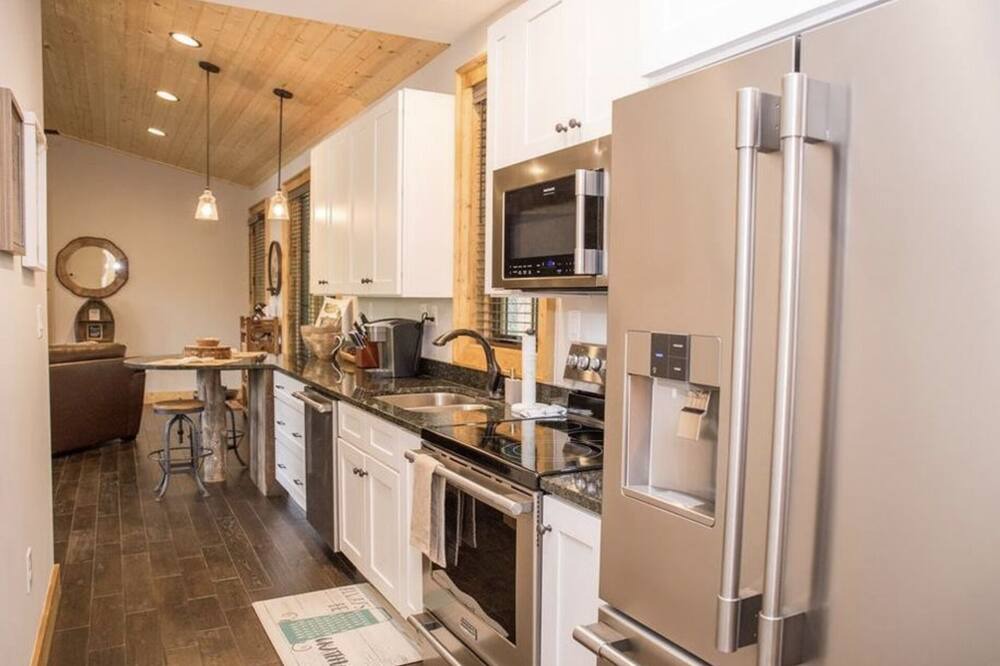 Photo of Kitchen in Glenville