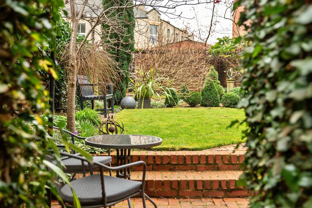Photo of Outdoor in Jesmond