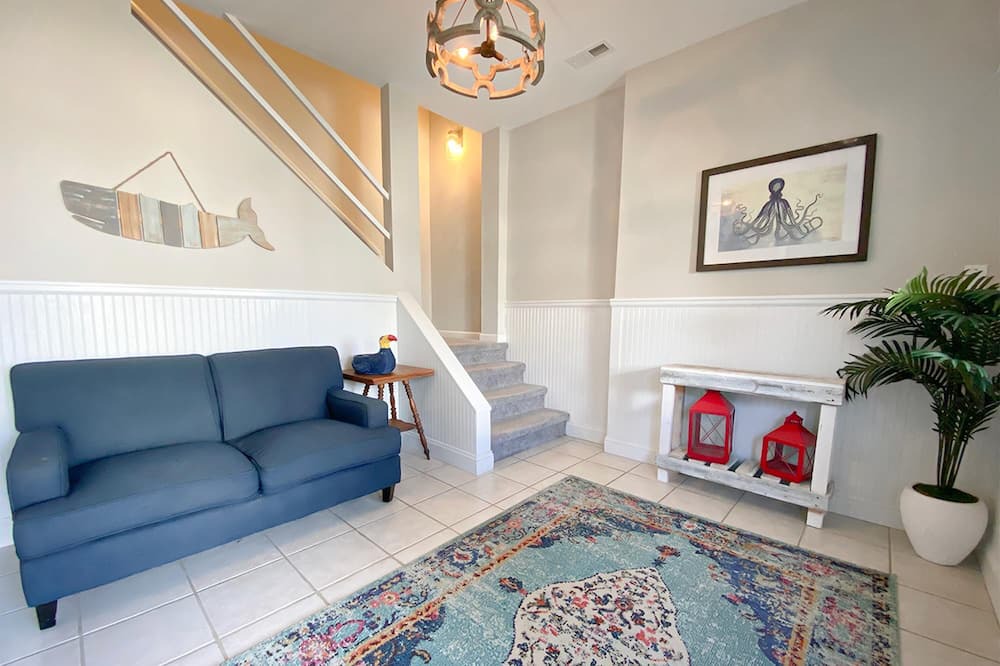 Photo of Livingroom in Surf City