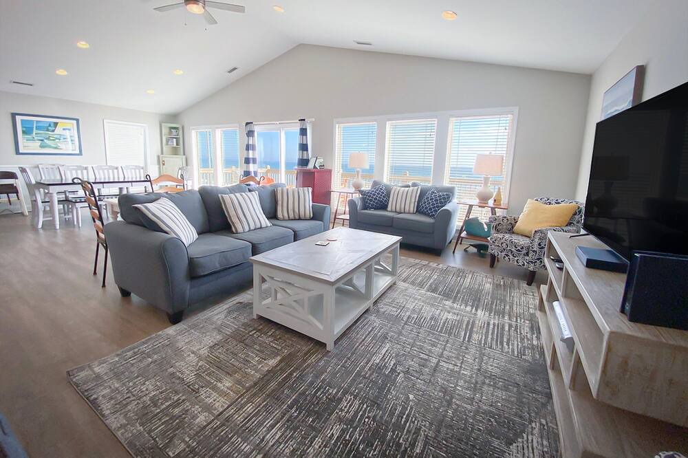 Photo of Livingroom in Surf City
