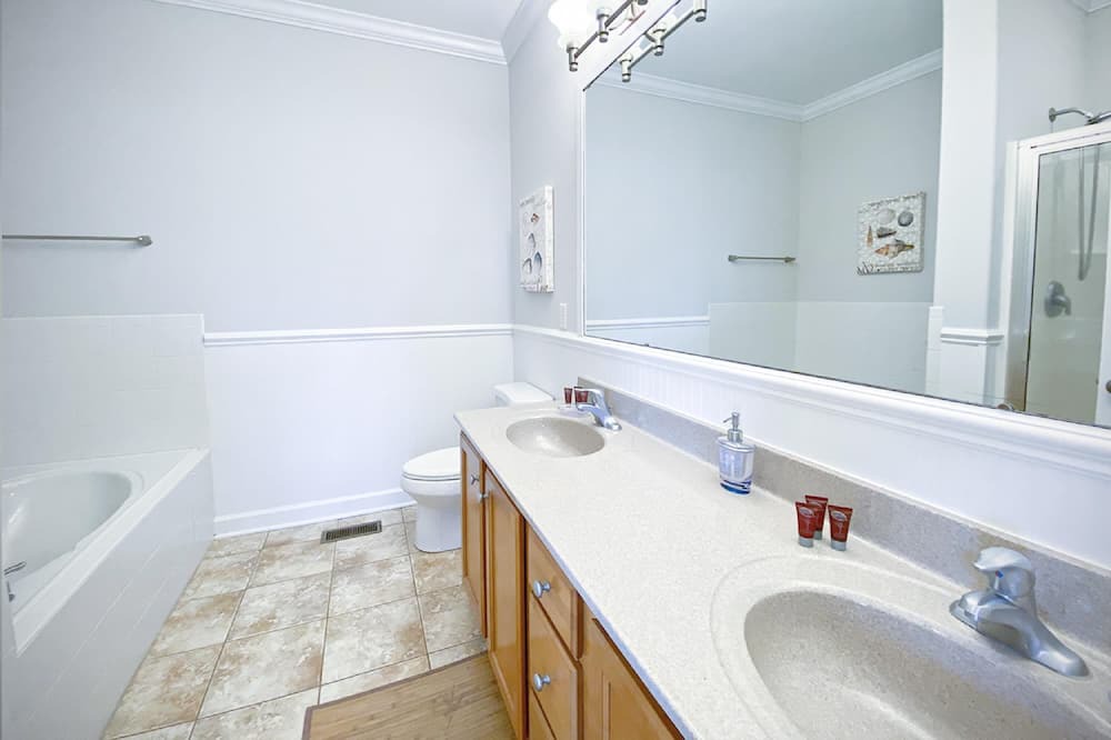 Photo of Bathroom in North Topsail Beach