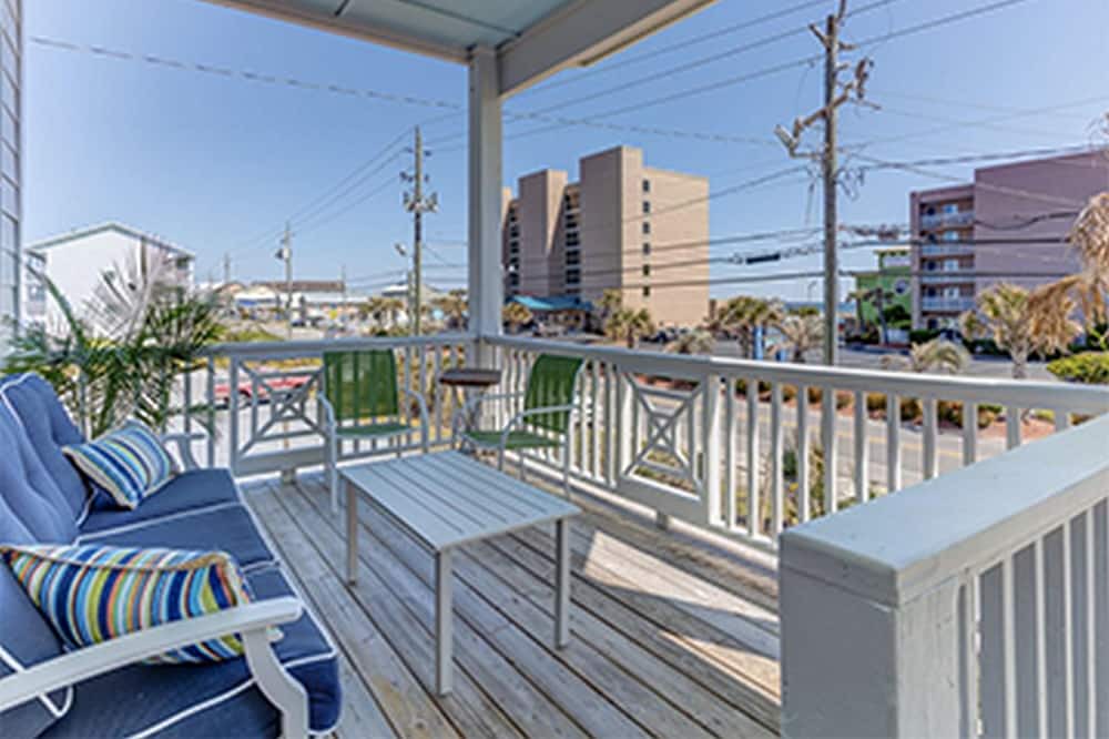Photo of Patio Balcony in Wilmington Beach