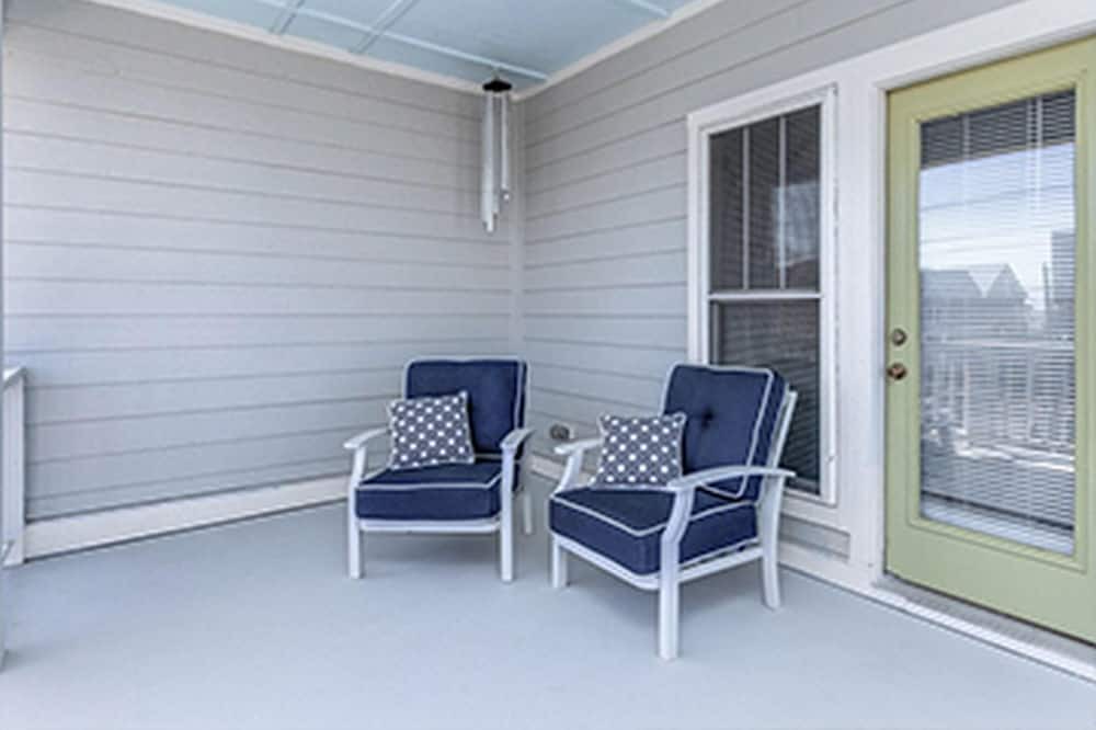 Photo of Patio Balcony in Wilmington Beach