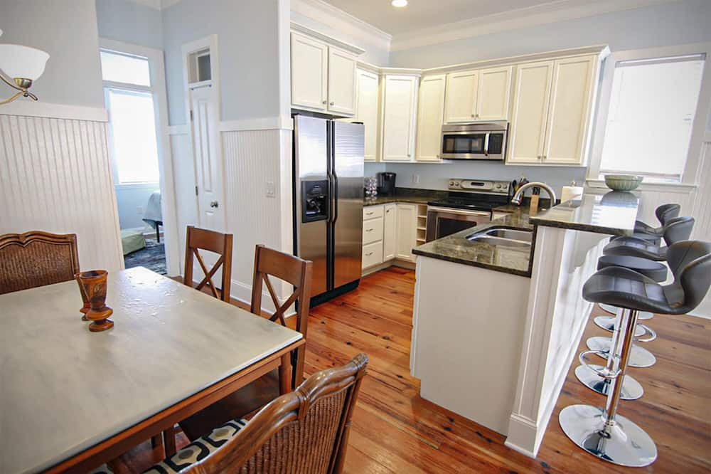 Photo of Kitchen in Wilmington Beach