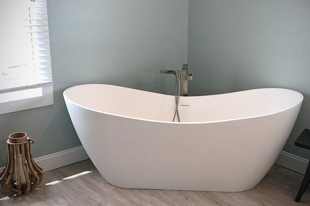 Photo of Bathroom in Shell Island