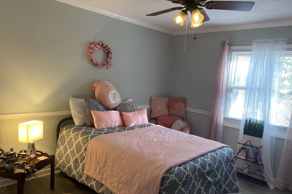 Photo of Bedroom in Raintree