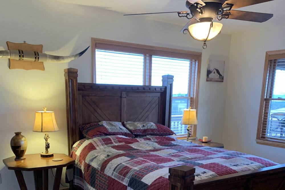 Photo of Bedroom in Piney Creek