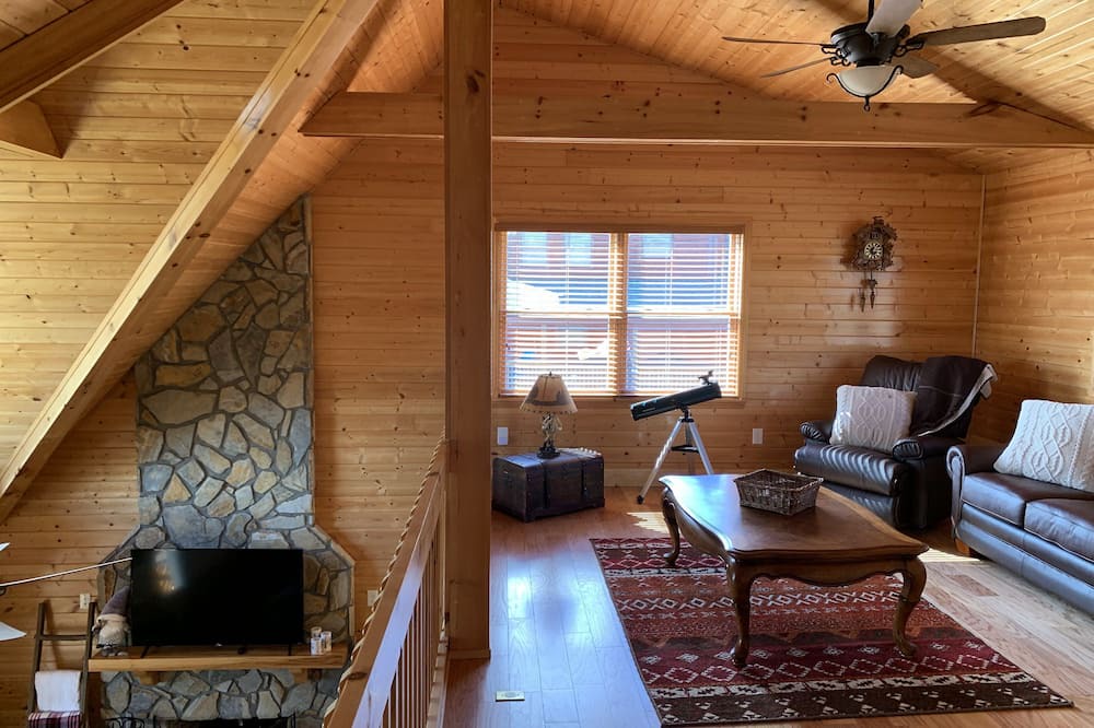 Photo of Livingroom in Piney Creek