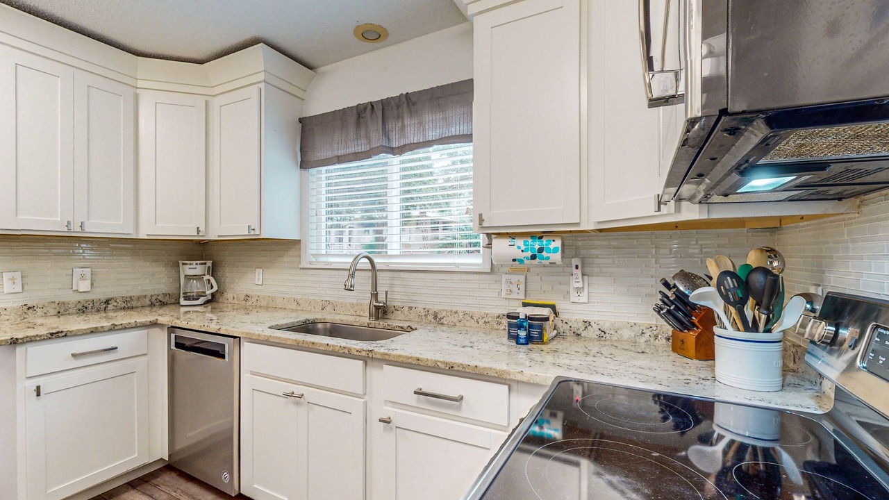 Photo of Kitchen in Lawton Woods