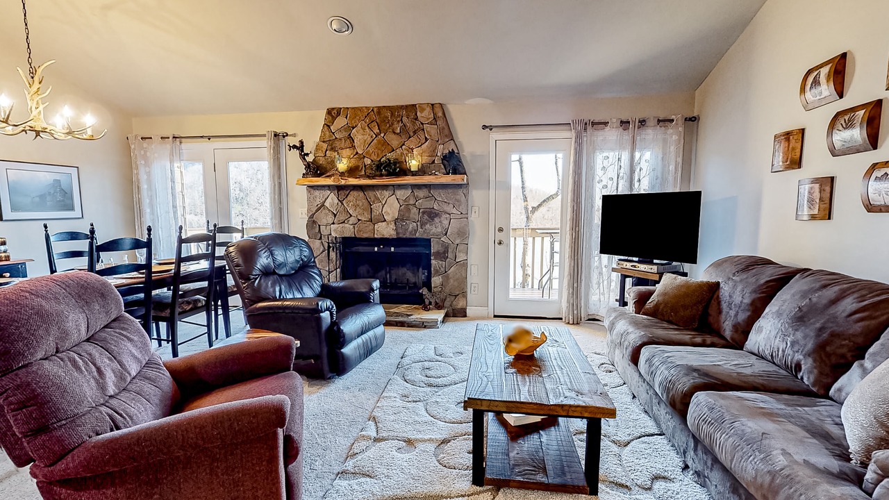 Photo of Livingroom in Lake Lure