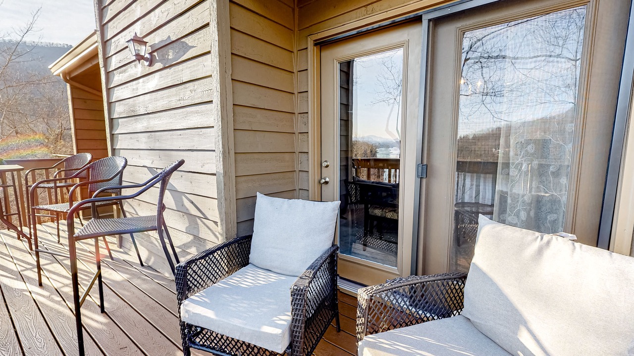 Photo of Patio Balcony in Lake Lure