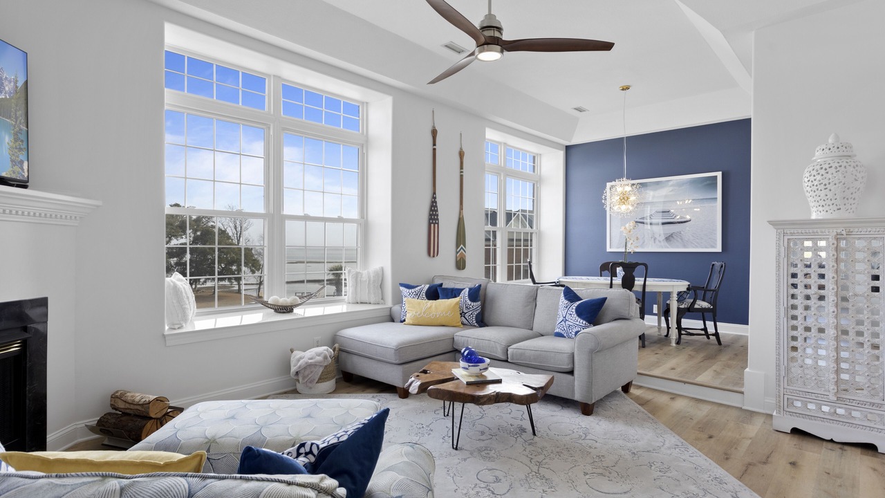 Photo of Livingroom in Swansboro