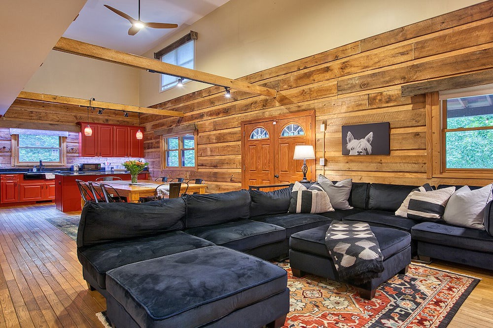 Photo of Livingroom in Leicester
