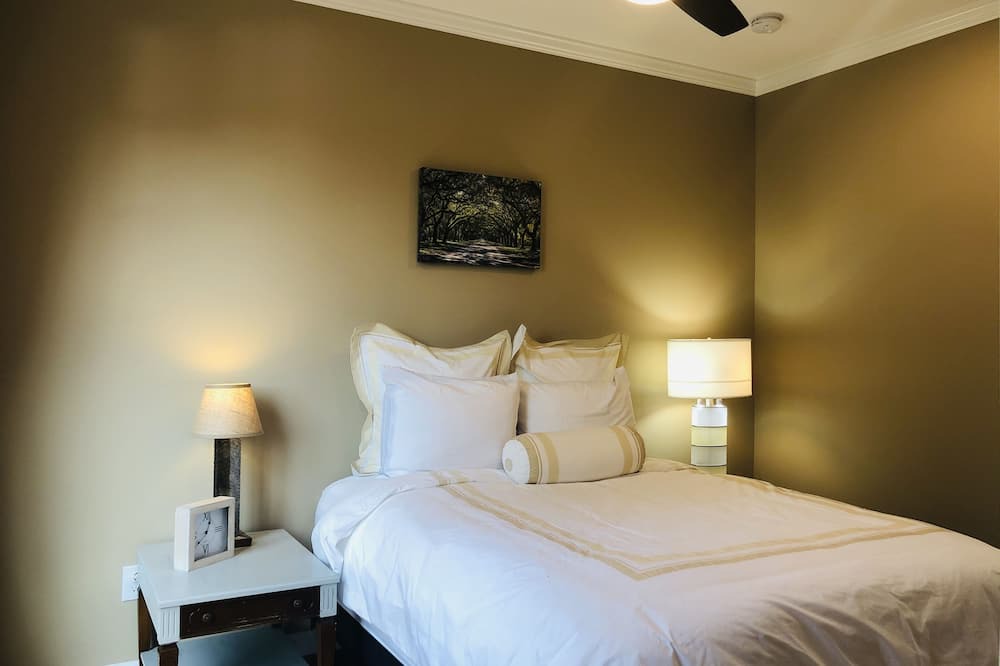 Photo of Bedroom in Weaverville