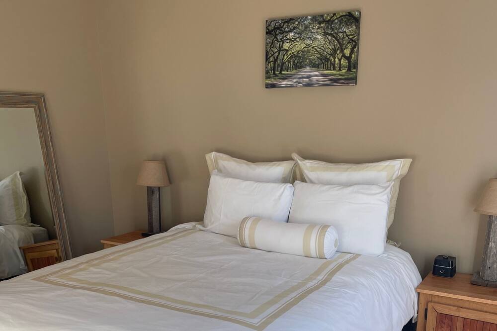 Photo of Bedroom in Weaverville