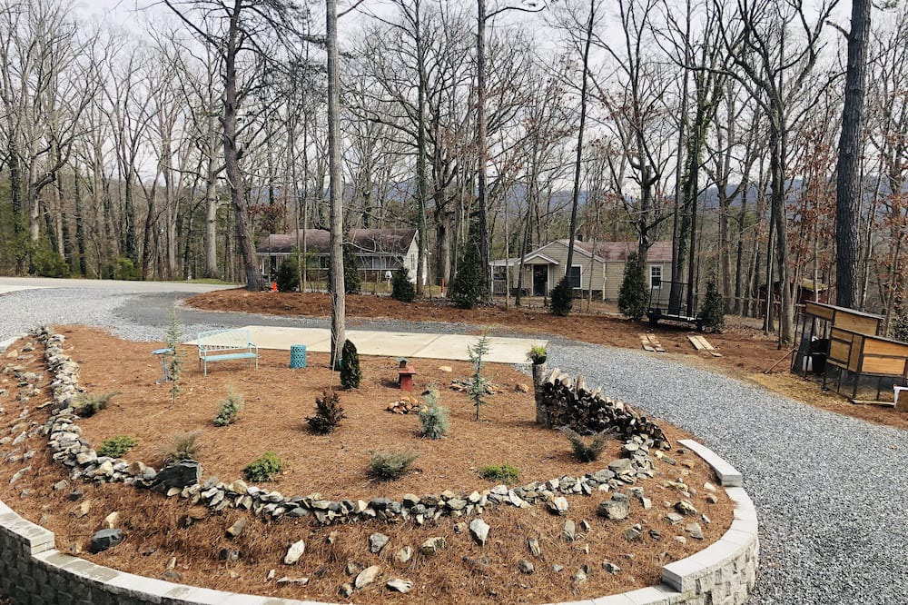 Photo of Outdoor in Weaverville
