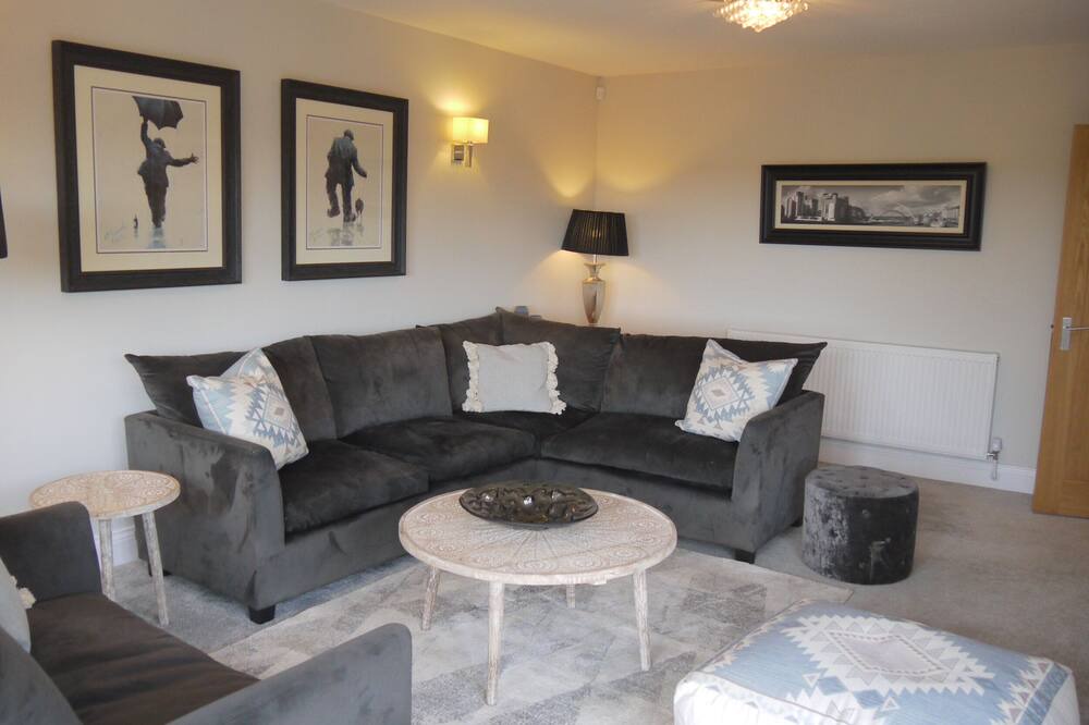 Photo of Livingroom in Backworth