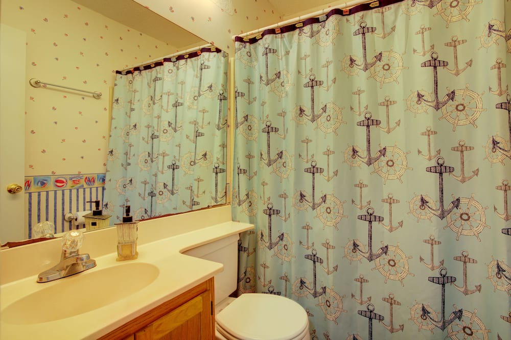 Photo of Bathroom in Sneads Ferry