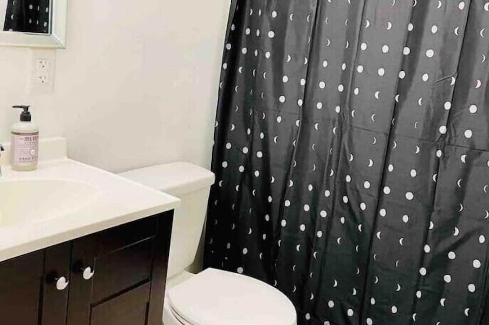 Photo of Bathroom in Eden