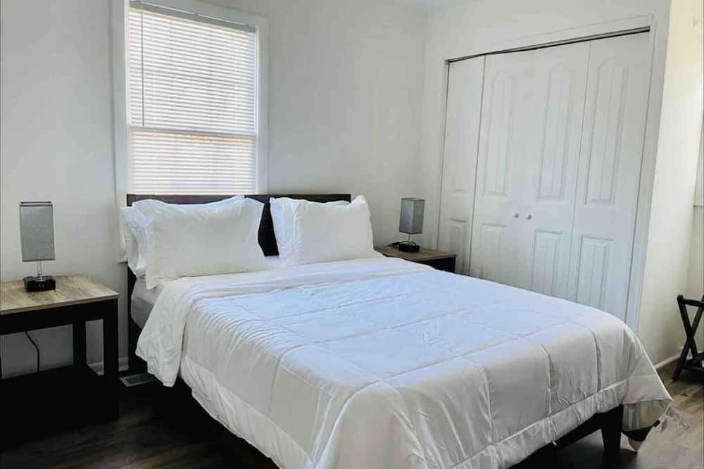 Photo of Bedroom in Eden
