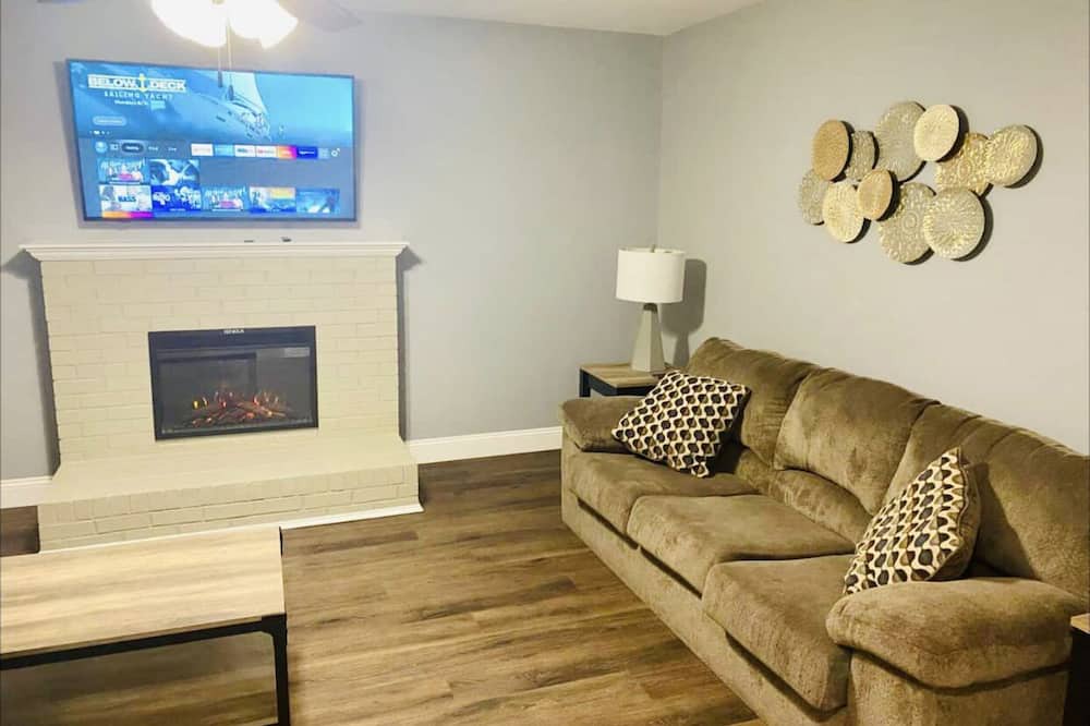 Photo of Livingroom in Greenville