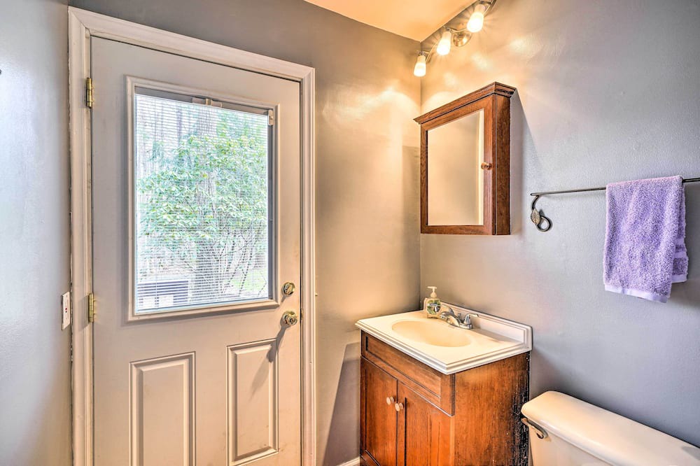 Photo of Bathroom in Randolph County