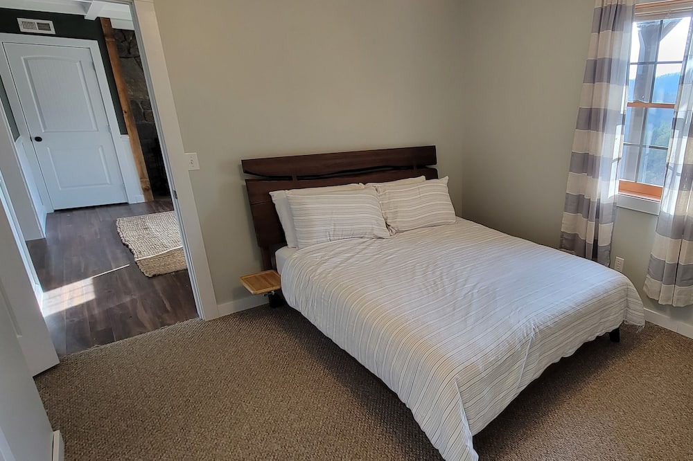 Photo of Bedroom in Green Mountain