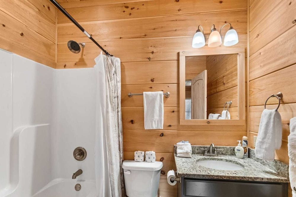 Photo of Bathroom in Todd