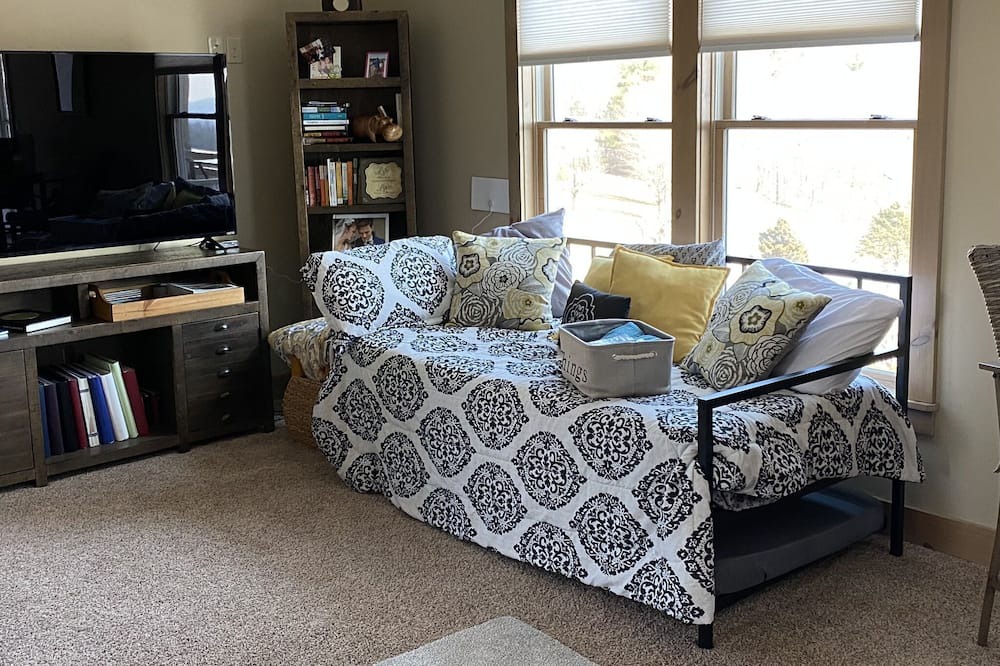 Photo of Bedroom in Newland