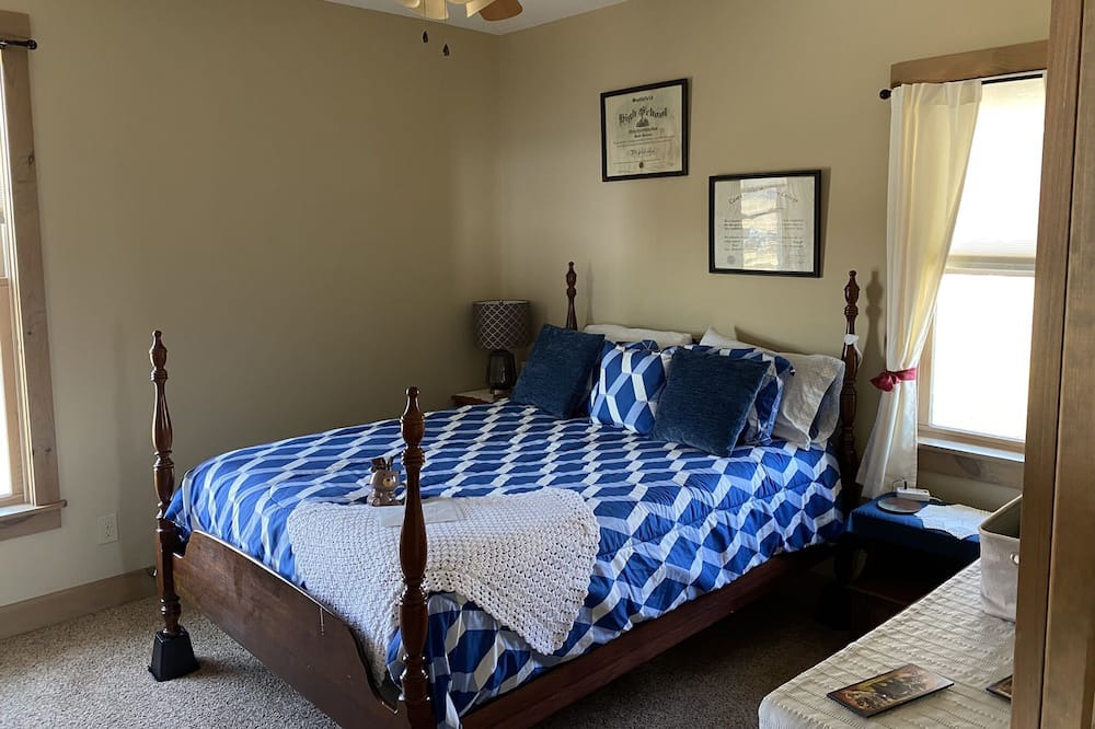 Photo of Bedroom in Newland