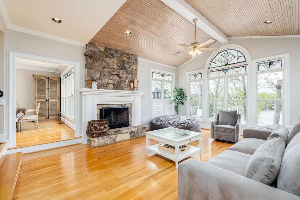 Photo of Livingroom in Steele Creek