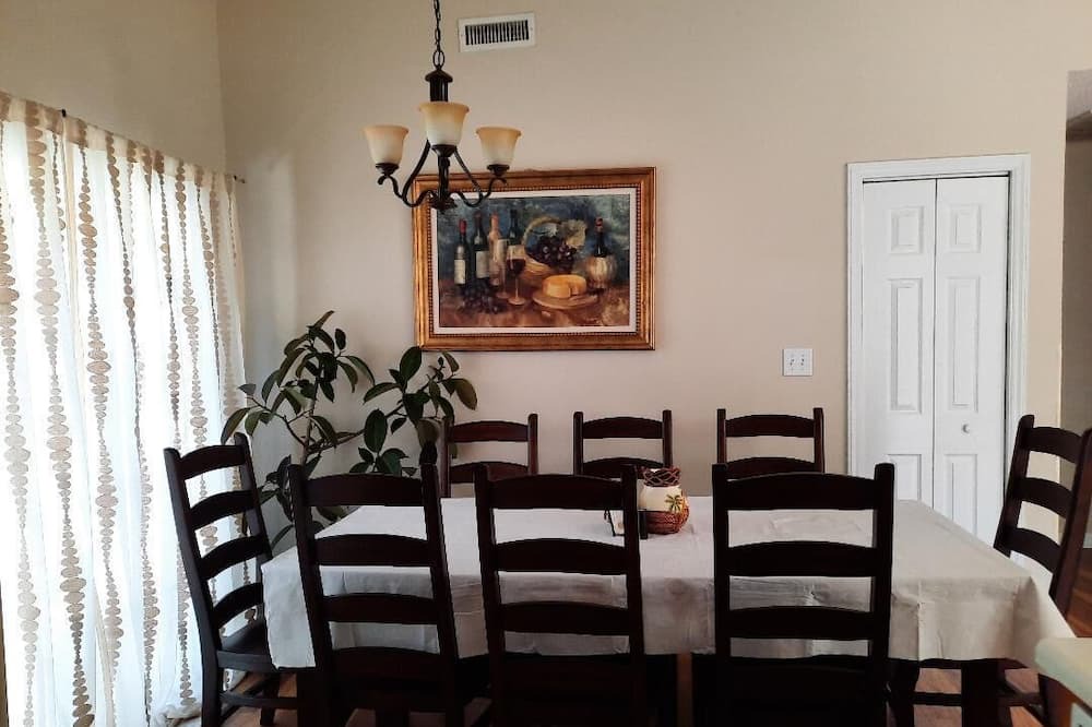 Photo of Kitchen in Apex
